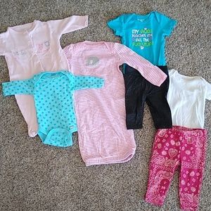 ⭐3/$13 Lot of 0-3mos Girls Clothes!